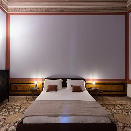 Bed and Breakfast Palazzo Francesco Grassi Aradeo Exterior foto