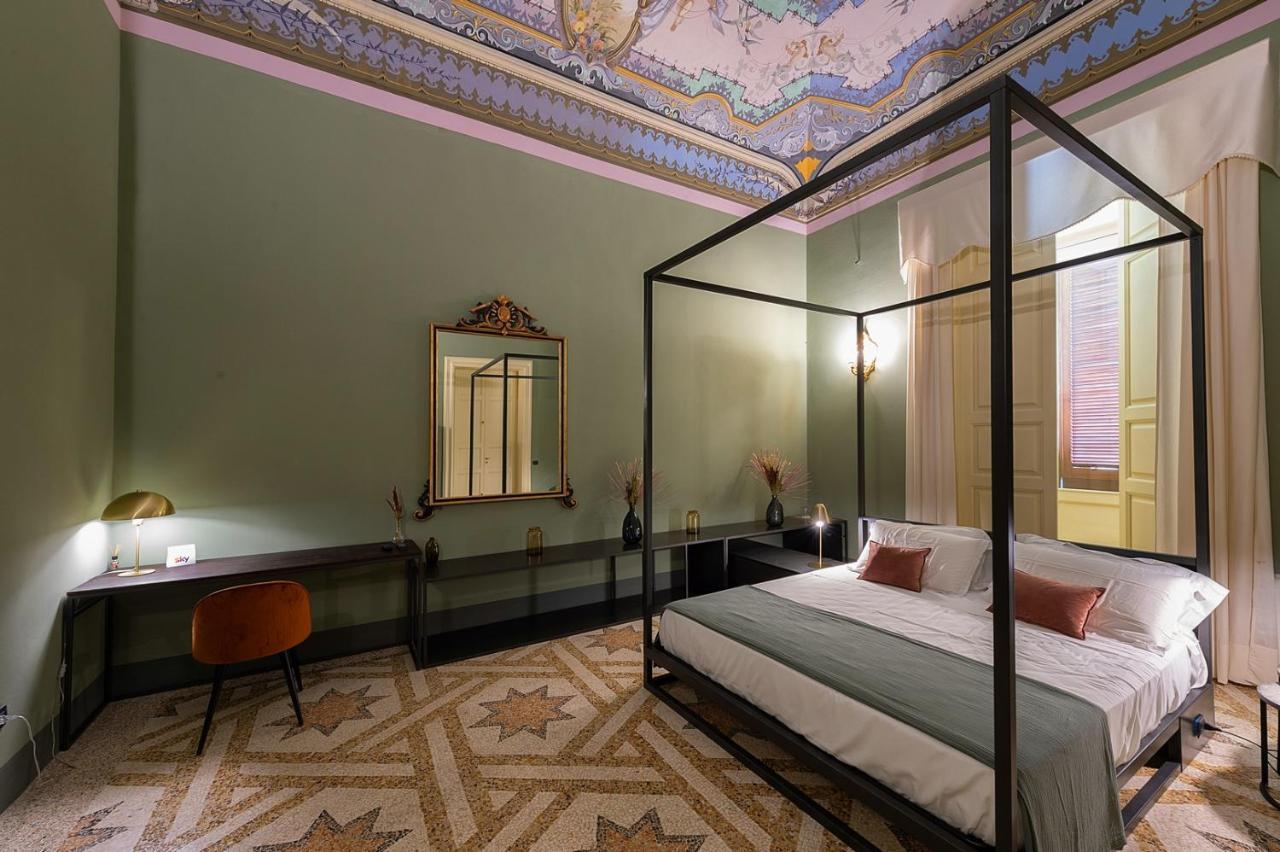 Bed and Breakfast Palazzo Francesco Grassi Aradeo Exterior foto